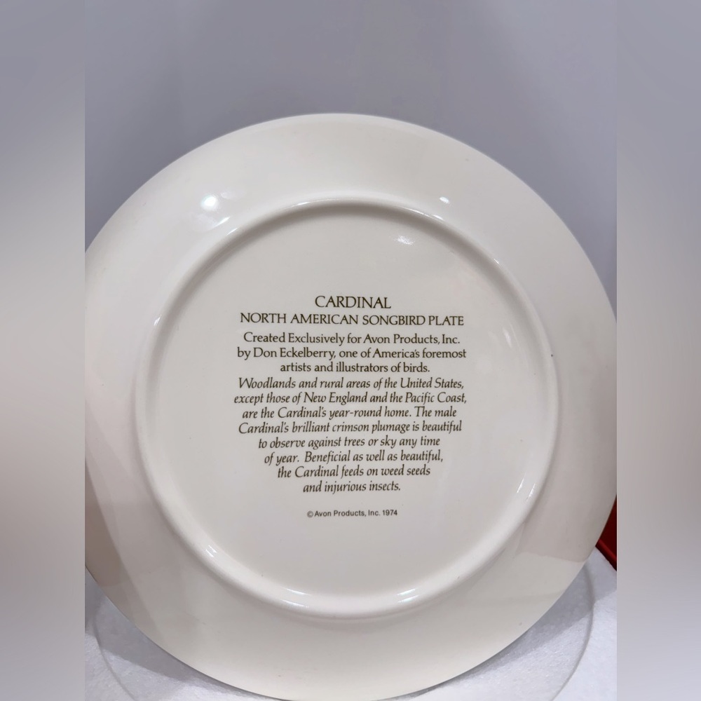 Avon vintage cardinal songbird decorative plate 1974 Don Eckleberry painted - Picture 3 of 5